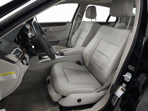 Used 2014 Mercedes-Benz E 350 4MATIC Sedan image 15