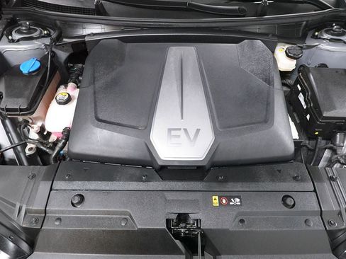 Used 2024 Kia EV6 GT image 36