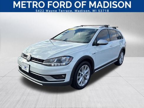 Used 2019 Volkswagen Golf Alltrack SE image 4