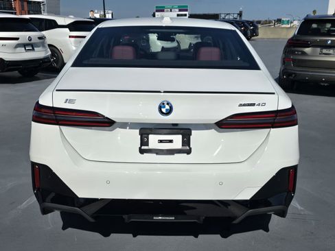 New 2026 BMW i5 eDrive40 w/ M Sport Package image 4