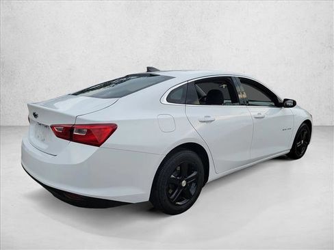 Used 2022 Chevrolet Malibu LS image 5