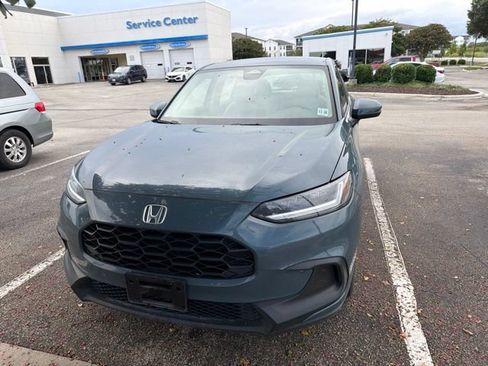 Used 2024 Honda HR-V LX image 3