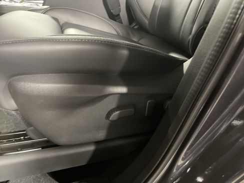 New 2025 Subaru Ascent Bronze Edition image 11