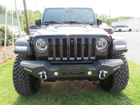 Used 2020 Jeep Gladiator Rubicon AWD/4WD image 16
