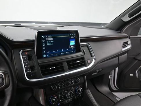 Used 2023 Chevrolet Suburban Premier RWD image 27