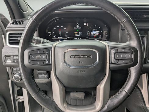 Used 2022 GMC Yukon XL Denali w/ Max Trailering Package AWD/4WD image 8