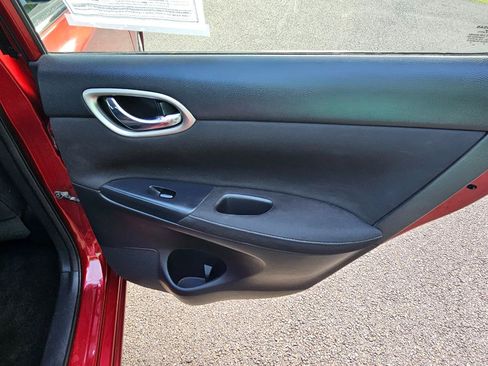 Used 2015 Nissan Sentra SV FWD image 17