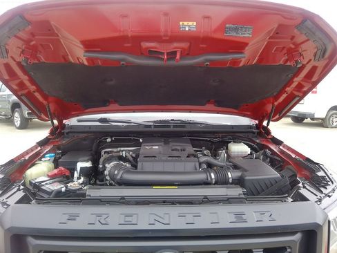 Used 2022 Nissan Frontier S image 10