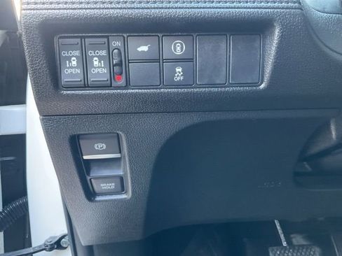 Used 2024 Honda Odyssey EX-L image 9