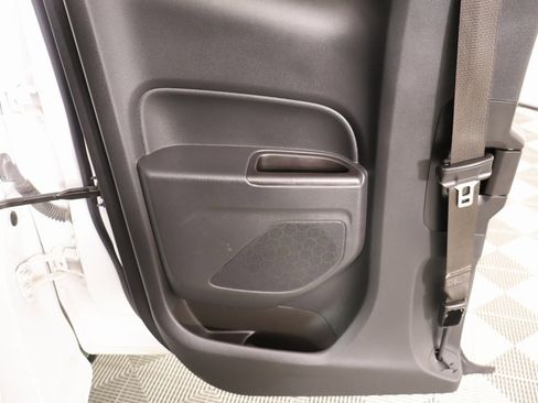 Used 2022 Chevrolet Colorado LT w/ Fleet Safety Package image 15