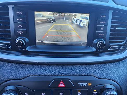 Used 2020 Kia Sorento FWD V6 image 15