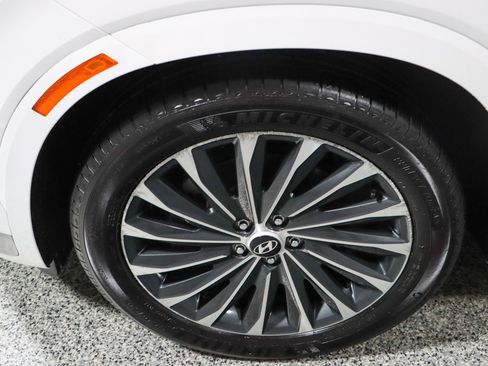 Used 2023 Hyundai Palisade Calligraphy image 11