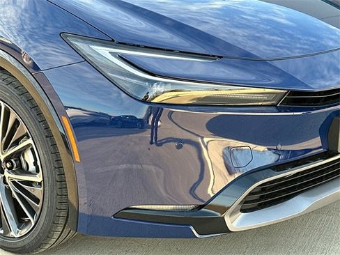 New 2026 Toyota Prius XLE image 9