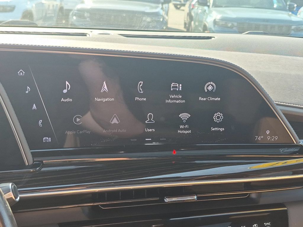 Used 2021 Cadillac Escalade Premium Luxury AWD/4WD image 20