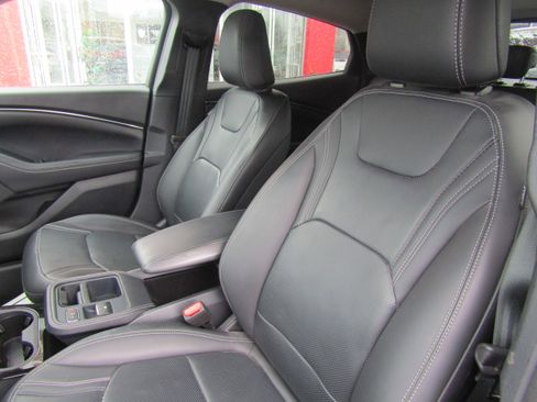 Used 2025 Ford Mustang Mach-E Premium image 12