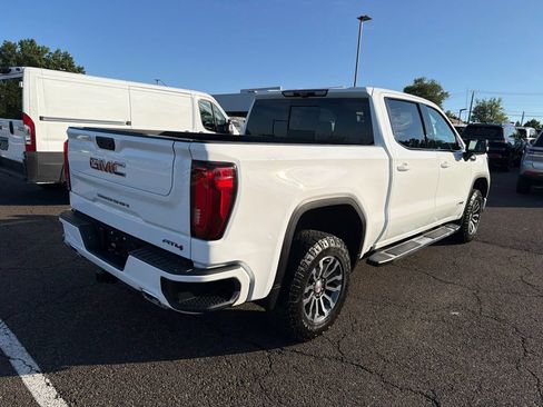 Used 2023 GMC Sierra 1500 AT4 w/ Technology Package AWD/4WD image 3