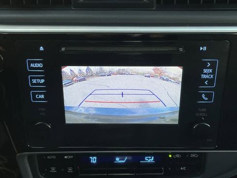 Used 2017 Toyota Corolla SE image 23