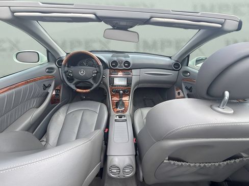 Used 2007 Mercedes-Benz CLK 550 Cabriolet image 8