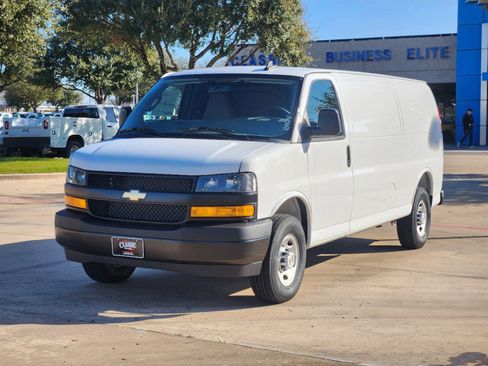 New 2025 Chevrolet Express 2500 Extended w/ Driver Convenience Package image 10