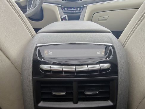 Used 2022 Cadillac XT5 Premium Luxury w/ Technology Package image 25