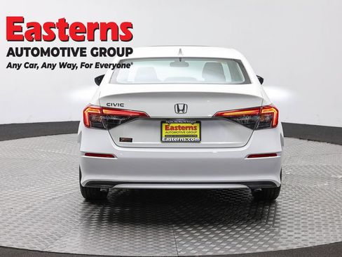 Used 2024 Honda Civic EX image 6
