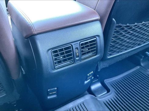 Used 2019 Toyota 4Runner Limited AWD/4WD image 34