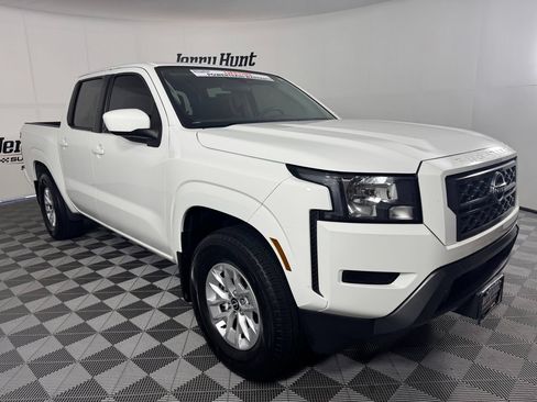 Used 2024 Nissan Frontier SV w/ Tow Package RWD image 5