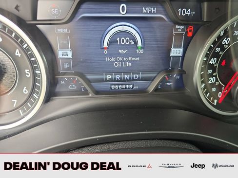Used 2019 RAM 1500 Laramie AWD/4WD image 18