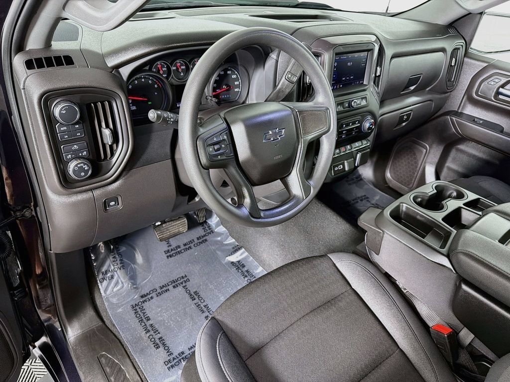 Used 2024 Chevrolet Silverado 1500 Custom Trail Boss AWD/4WD image 9