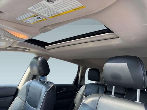 Used 2019 INFINITI QX60 Luxe w/ Essential Package image 15