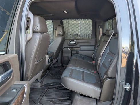 Used 2020 GMC Sierra 3500 Denali w/ Denali Ultimate Package image 8