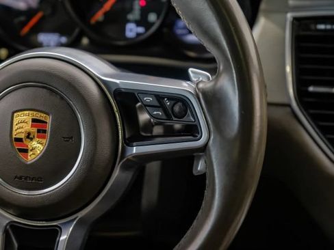 Used 2018 Porsche Macan Sport Edition AWD/4WD image 26