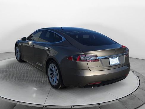 Used 2016 Tesla Model S 75D image 3