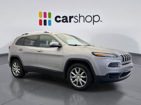 Used 2018 Jeep Cherokee Limited AWD/4WD image 7