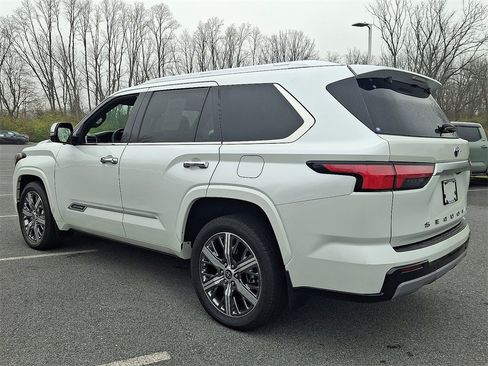 Certified 2023 Toyota Sequoia Capstone image 2