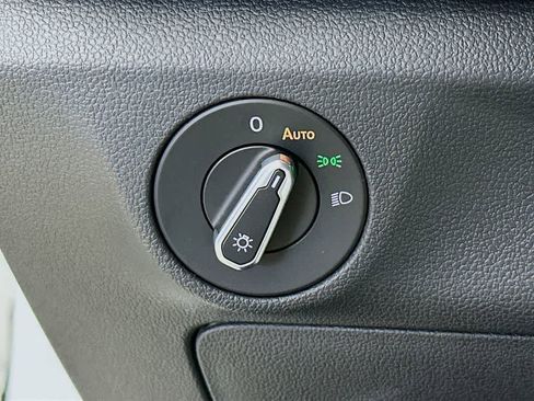 Used 2022 Volkswagen Jetta Sport image 26