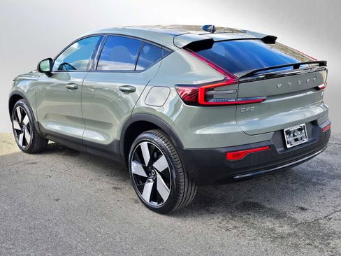 Used 2023 Volvo C40 P8 Recharge Ultimate image 5