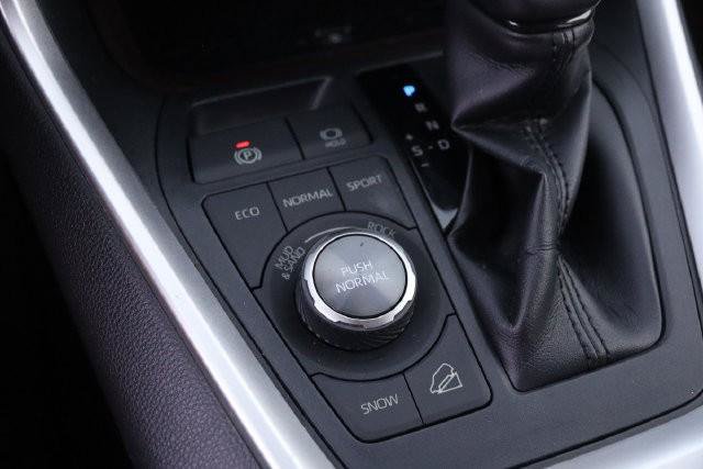 Certified 2019 Toyota RAV4 Limited w/ Advanced Technology Package AWD/4WD image 20
