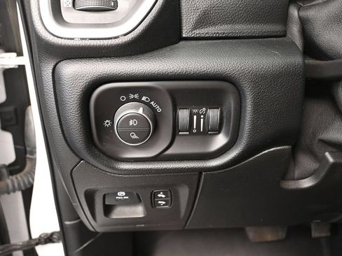 Used 2021 RAM 1500 Laramie AWD/4WD image 34