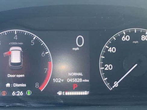 Used 2023 Honda Pilot Sport image 34
