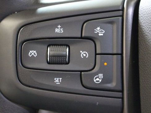 Used 2025 GMC Sierra 2500 AT4X AWD/4WD image 15