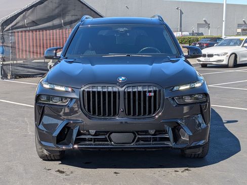 Certified 2024 BMW X7 M60i w/ Executive Package image 3
