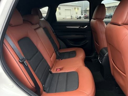 Used 2024 MAZDA CX-5 Carbon Edition image 13