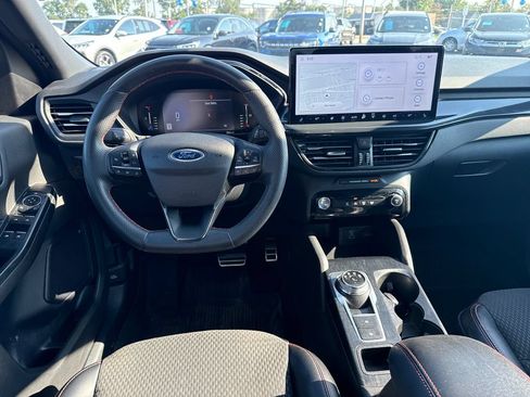 Used 2023 Ford Escape ST-Line w/ Tech Pack #1 AWD/4WD image 9