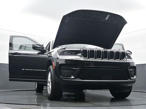 New 2025 Jeep Grand Cherokee Laredo X w/ Luxury Tech Group I image 58