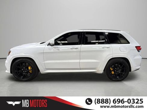 Used 2018 Jeep Grand Cherokee Trackhawk w/ Trailer Tow Group IV AWD/4WD image 2