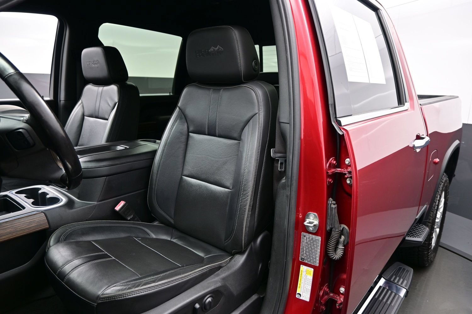 Used 2020 Chevrolet Silverado 3500 High Country w/ Technology Package AWD/4WD image 15