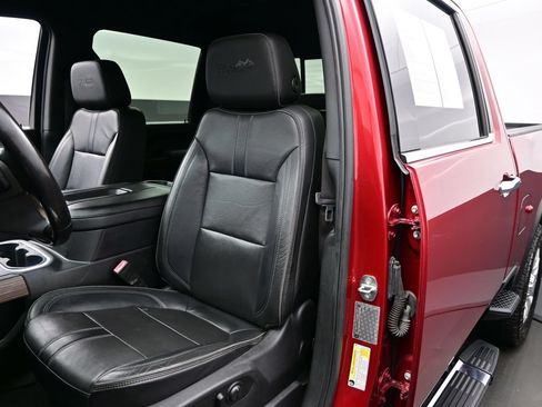 Used 2020 Chevrolet Silverado 3500 High Country w/ Technology Package AWD/4WD image 15
