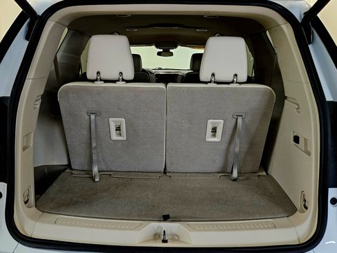 Used 2023 GMC Acadia Denali image 17