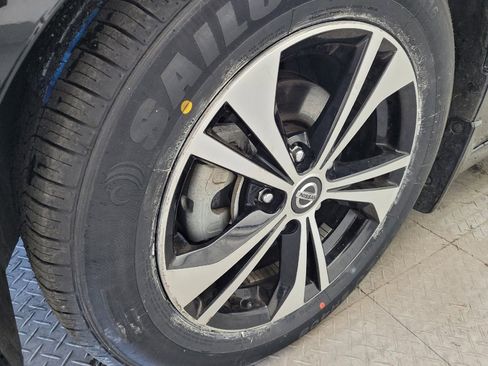 Used 2020 Nissan Sentra SV image 31